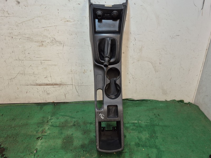 Recambio de consola central trasera para mercedes-benz clase a (w168) a 170 cdi (168.008) referencia OEM IAM   