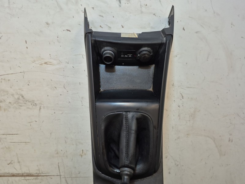 Recambio de consola central trasera para mercedes-benz clase a (w168) a 170 cdi (168.008) referencia OEM IAM   