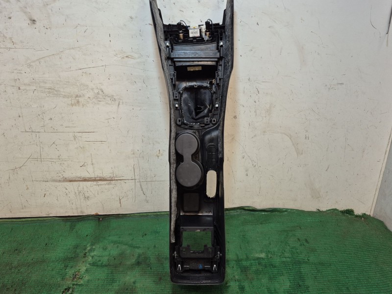 Recambio de consola central trasera para mercedes-benz clase a (w168) a 170 cdi (168.008) referencia OEM IAM   