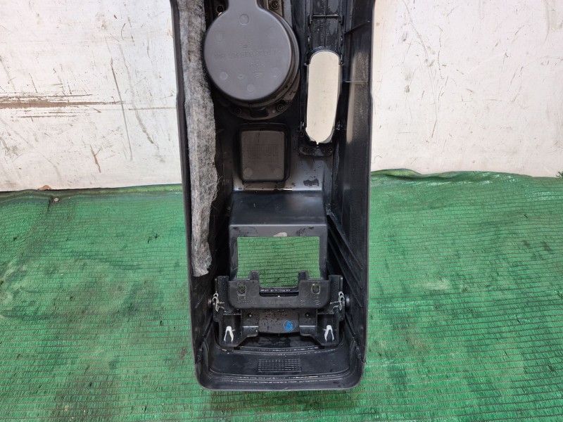 Recambio de consola central trasera para mercedes-benz clase a (w168) a 170 cdi (168.008) referencia OEM IAM   