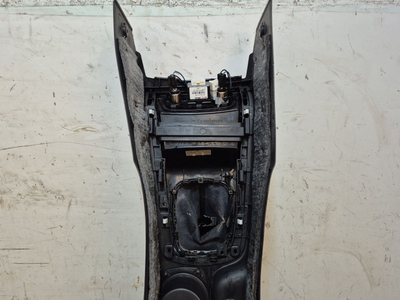 Recambio de consola central trasera para mercedes-benz clase a (w168) a 170 cdi (168.008) referencia OEM IAM   