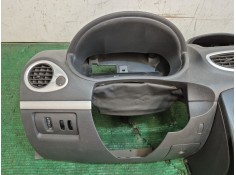 Recambio de salpicadero para renault clio iii (br0/1, cr0/1) 1.2 16v (br02, br0j, br11, cr02, cr0j, cr11) referencia OEM IAM    2