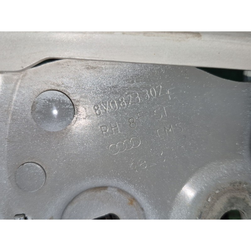 Recambio de visagra capo der para audi a3 (8v1, 8vk) 1.6 tdi referencia OEM IAM 8V0823302 8V0823302 8V0823302