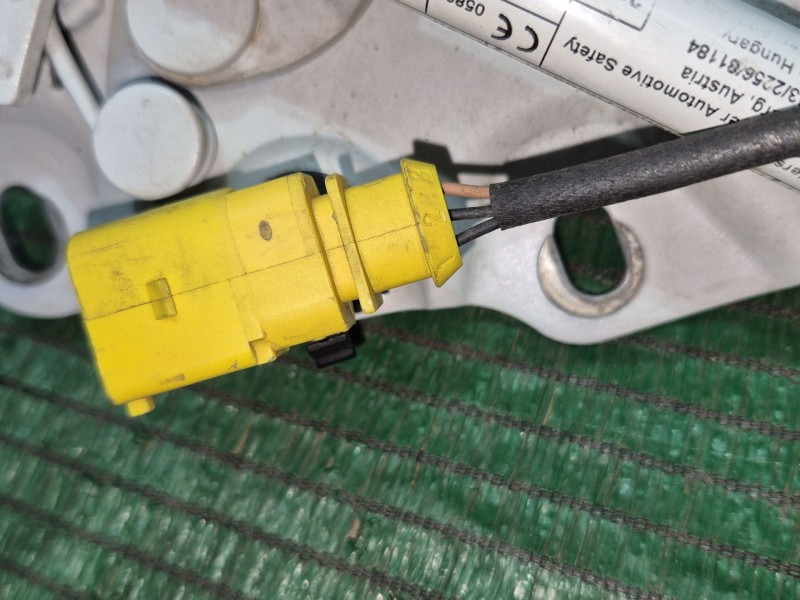 Recambio de visagra capo izq para audi a3 (8v1, 8vk) 1.6 tdi referencia OEM IAM   