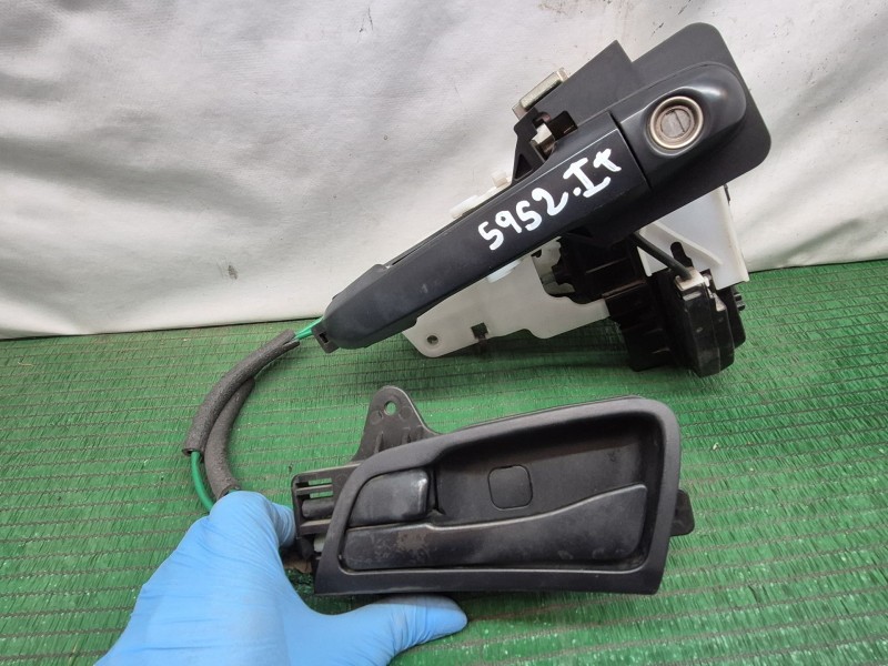 Recambio de cerradura puerta delantera izquierda para hyundai i30 (fd) 1.6 crdi referencia OEM IAM   