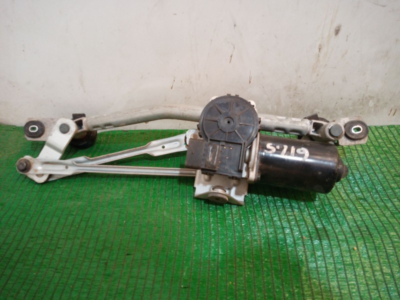 Recambio de motor limpia delantero para kia cee´d (jd) 1.4 crdi 90 referencia OEM IAM   