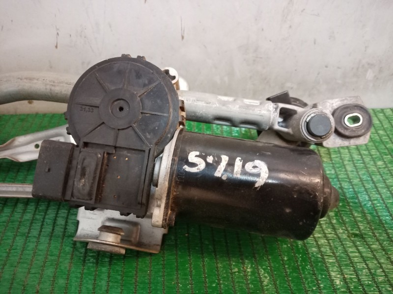 Recambio de motor limpia delantero para kia cee´d (jd) 1.4 crdi 90 referencia OEM IAM   