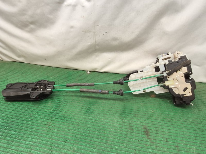 Recambio de cerradura puerta delantera derecha para hyundai i30 (fd) 1.6 crdi referencia OEM IAM   