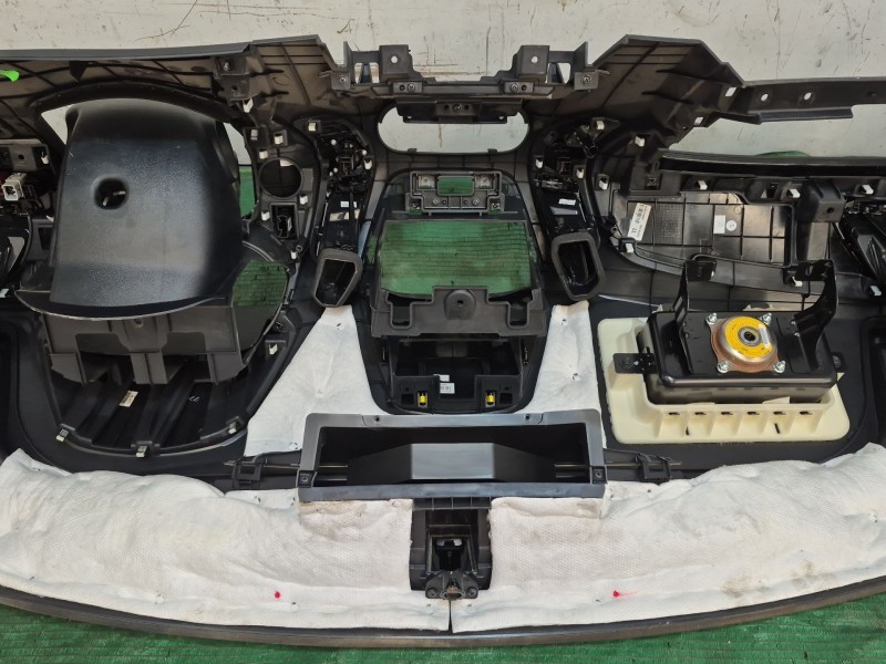 Recambio de salpicadero para hyundai ix35 (lm, el, elh) 1.6 referencia OEM IAM   