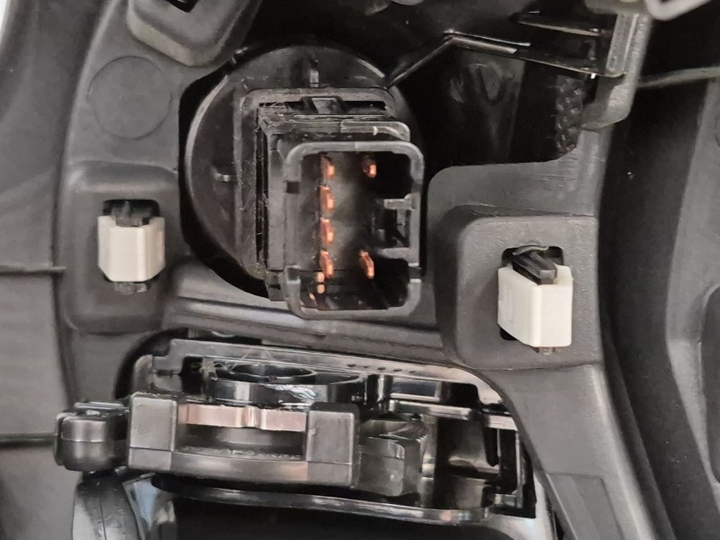 Recambio de salpicadero para hyundai ix35 (lm, el, elh) 1.6 referencia OEM IAM 847602Y0009P 847602Y0009P 847602Y0009P