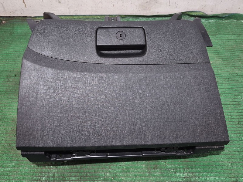 Recambio de guantera para hyundai ix35 (lm, el, elh) 1.6 referencia OEM IAM 845412Y000 845412Y000 845412Y000