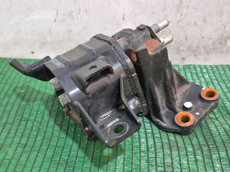 Recambio de soporte motor para kia cee´d (jd) 1.4 crdi 90 referencia OEM IAM   