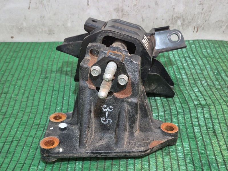 Recambio de soporte motor para kia cee´d (jd) 1.4 crdi 90 referencia OEM IAM   