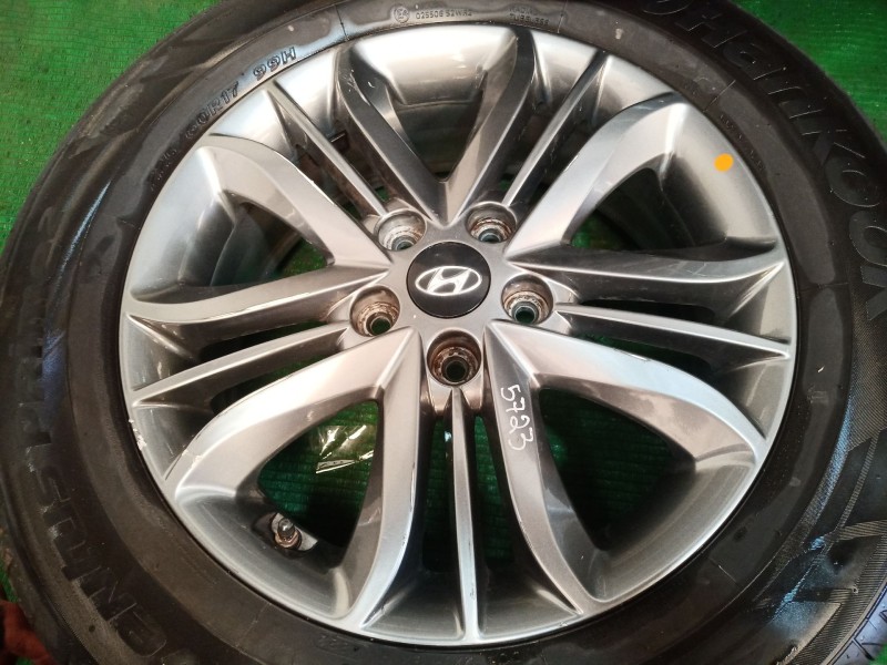 Recambio de juego llantas para hyundai ix35 (lm, el, elh) 1.6 referencia OEM IAM   