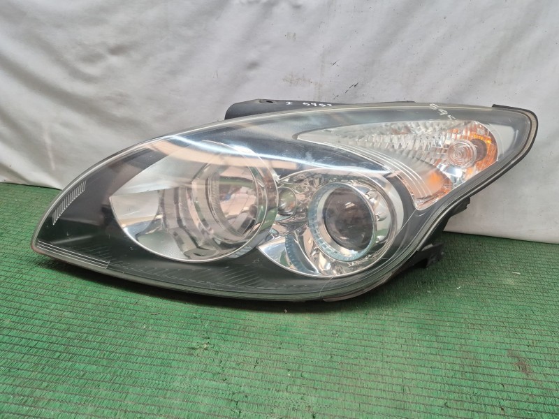 Recambio de faro izquierdo para hyundai i30 (fd) 1.6 crdi referencia OEM IAM   