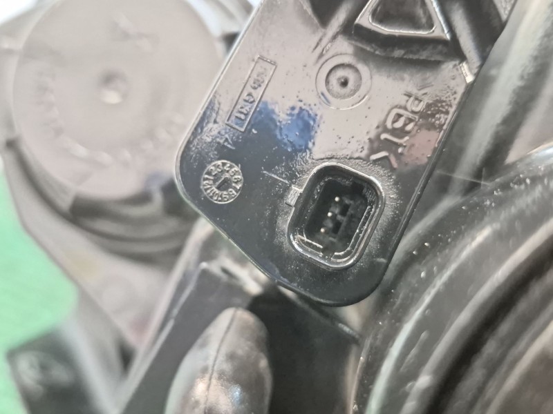 Recambio de faro izquierdo para hyundai i30 (fd) 1.6 crdi referencia OEM IAM   