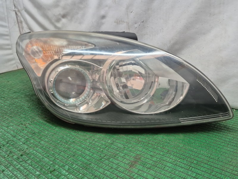 Recambio de faro derecho para hyundai i30 (fd) 1.6 crdi referencia OEM IAM   