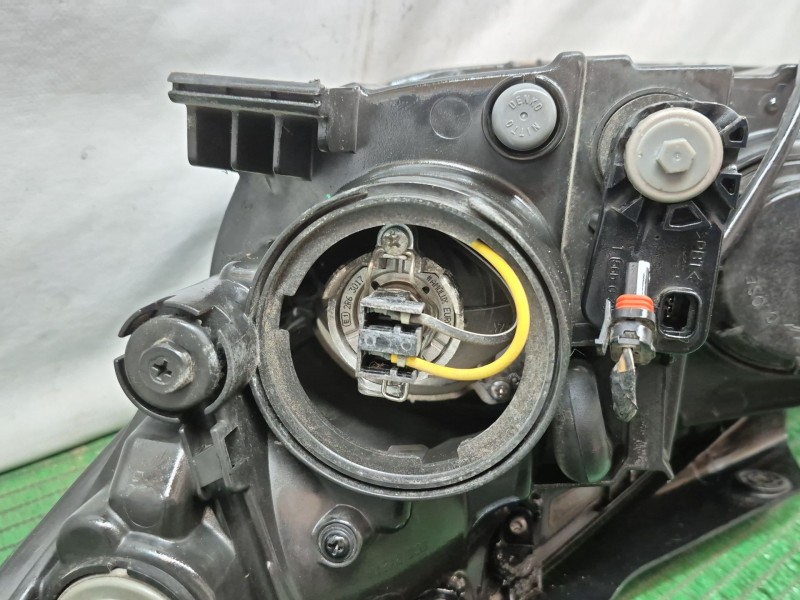 Recambio de faro derecho para hyundai i30 (fd) 1.6 crdi referencia OEM IAM   