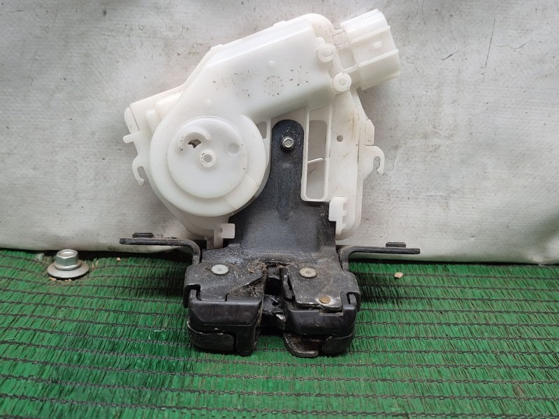 Recambio de cerradura maletero / porton para toyota yaris (_p13_) 1.5 hybrid (nhp130_) referencia OEM IAM   