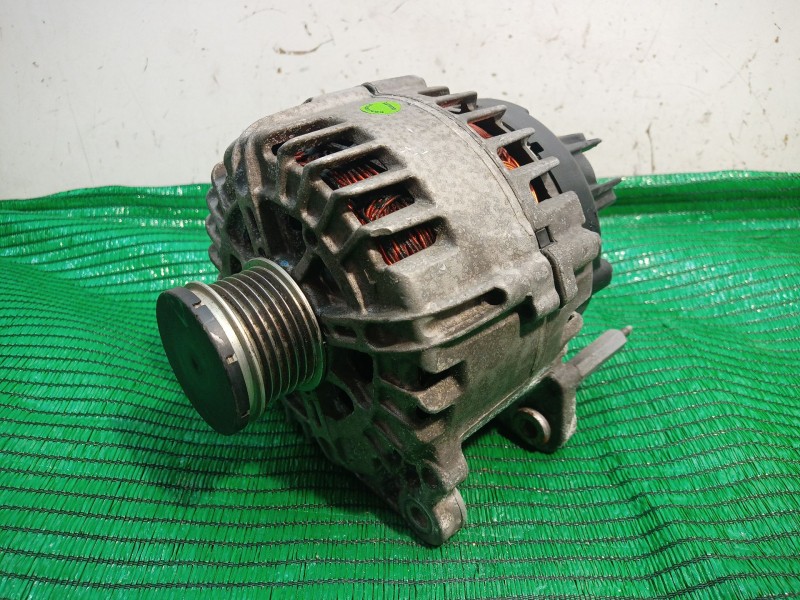 Recambio de alternador para seat leon (1p1) 1.4 tsi referencia OEM IAM   