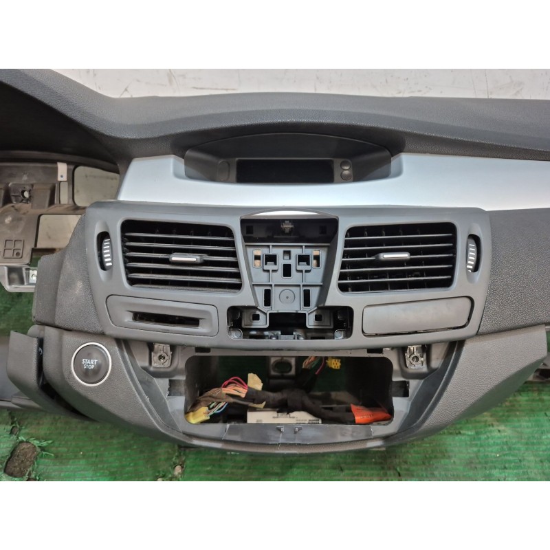 Recambio de salpicadero para renault laguna iii (bt0/1) 2.0 dci gt (bt11, bt1e, bt1n) referencia OEM IAM   