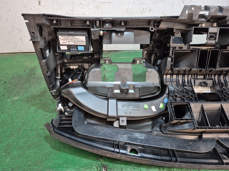 Recambio de salpicadero para renault laguna iii (bt0/1) 2.0 dci gt (bt11, bt1e, bt1n) referencia OEM IAM   