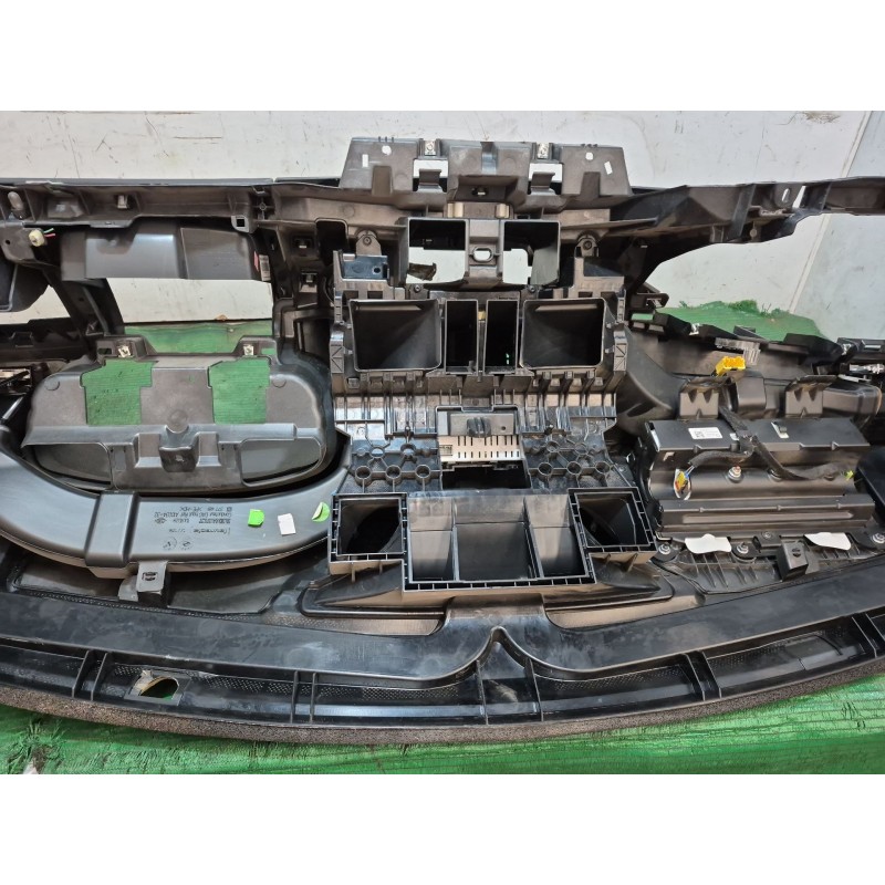 Recambio de salpicadero para renault laguna iii (bt0/1) 2.0 dci gt (bt11, bt1e, bt1n) referencia OEM IAM   