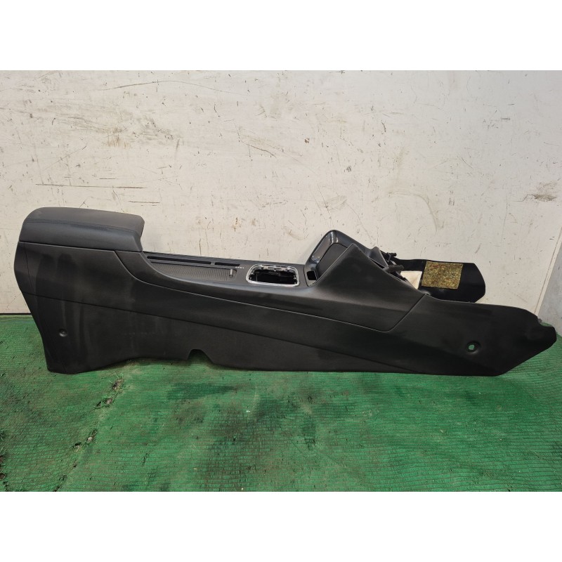 Recambio de consola central trasera para kia cee´d sportswagon (jd) 1.6 crdi 128 referencia OEM IAM   