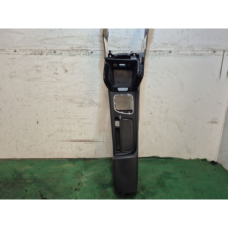 Recambio de consola central trasera para kia cee´d sportswagon (jd) 1.6 crdi 128 referencia OEM IAM   