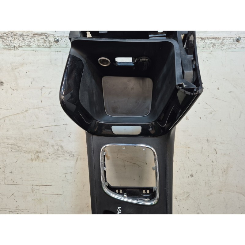 Recambio de consola central trasera para kia cee´d sportswagon (jd) 1.6 crdi 128 referencia OEM IAM   