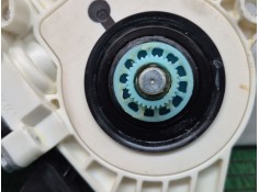 Recambio de motor elevalunas delantero derecho para mercedes-benz clase a (w169) a 180 cdi (169.007, 169.307) referencia OEM IAM 2