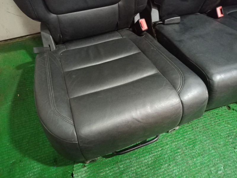 Recambio de asientos traseros para volkswagen tiguan (5n_) 2.0 tdi referencia OEM IAM   