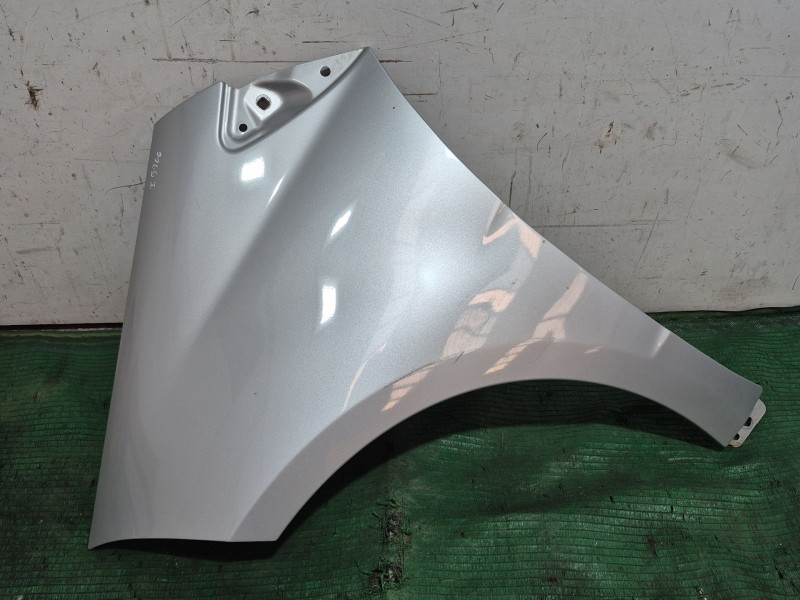 Recambio de aleta delantera izquierda para mercedes-benz clase a (w169) a 180 cdi (169.007, 169.307) referencia OEM IAM 16988903