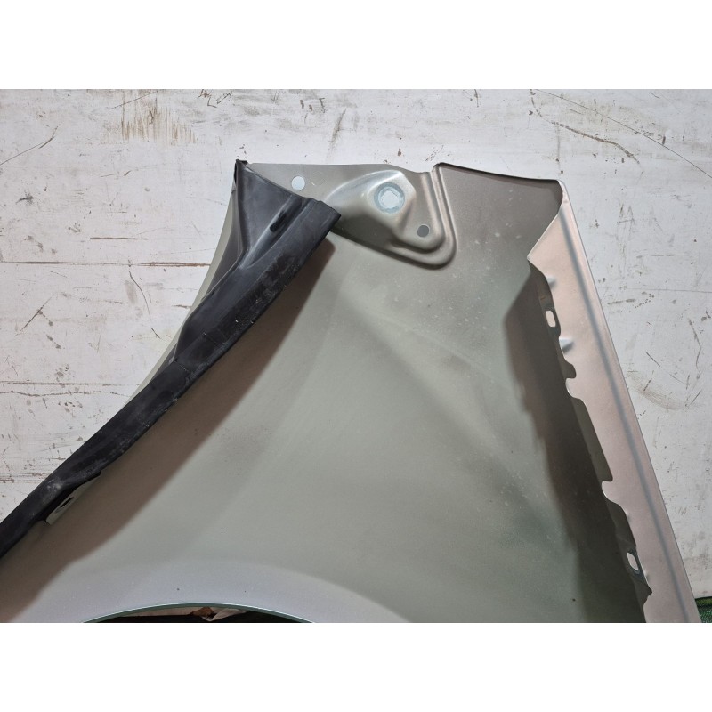 Recambio de aleta delantera izquierda para mercedes-benz clase a (w169) a 180 cdi (169.007, 169.307) referencia OEM IAM 16988903