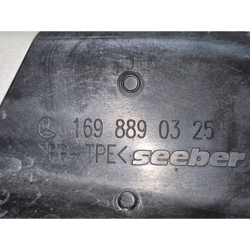 Recambio de aleta delantera izquierda para mercedes-benz clase a (w169) a 180 cdi (169.007, 169.307) referencia OEM IAM 16988903