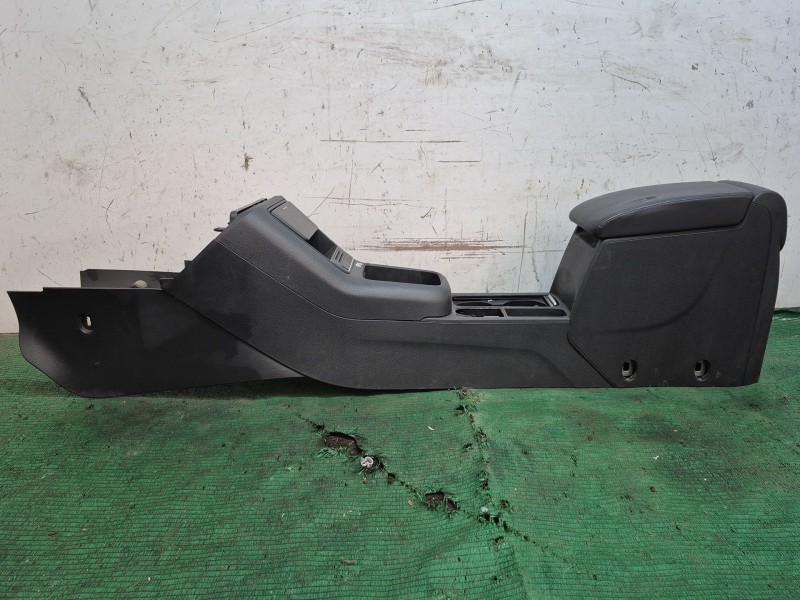 Recambio de consola central trasera para volkswagen tiguan (5n_) 2.0 tdi referencia OEM IAM   