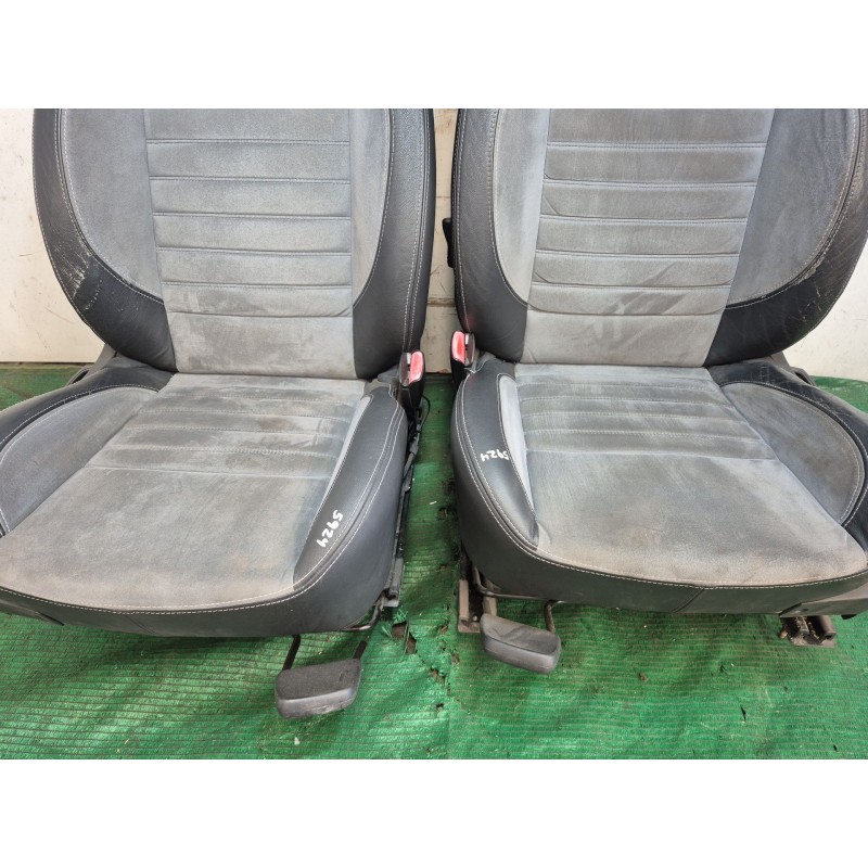 Recambio de juego asientos completo para renault laguna iii (bt0/1) 2.0 dci gt (bt11, bt1e, bt1n) referencia OEM IAM   
