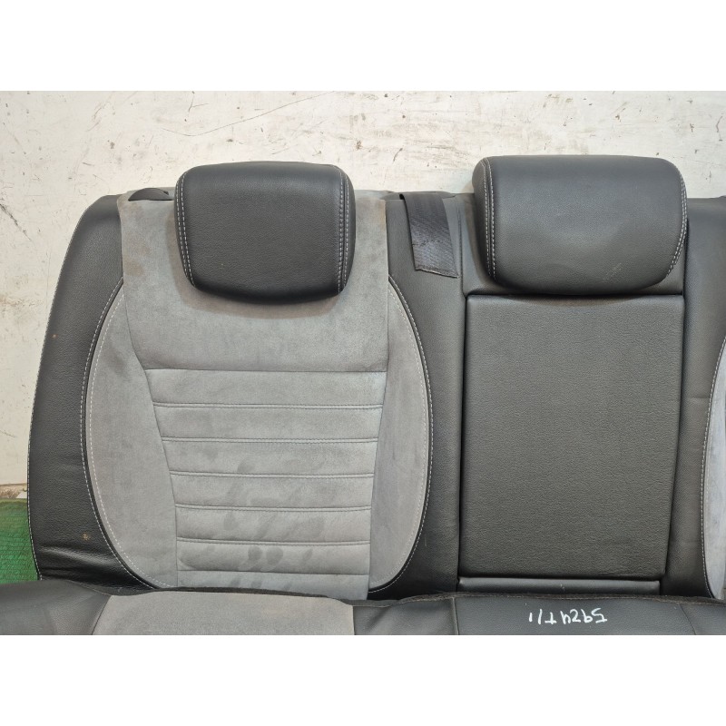 Recambio de juego asientos completo para renault laguna iii (bt0/1) 2.0 dci gt (bt11, bt1e, bt1n) referencia OEM IAM   