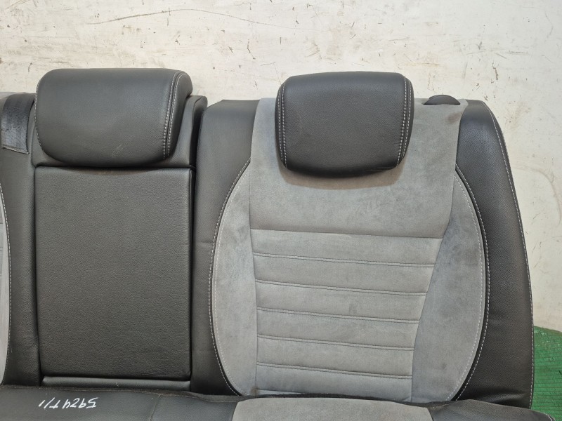 Recambio de juego asientos completo para renault laguna iii (bt0/1) 2.0 dci gt (bt11, bt1e, bt1n) referencia OEM IAM   