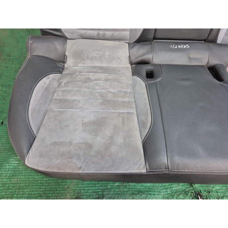 Recambio de juego asientos completo para renault laguna iii (bt0/1) 2.0 dci gt (bt11, bt1e, bt1n) referencia OEM IAM   