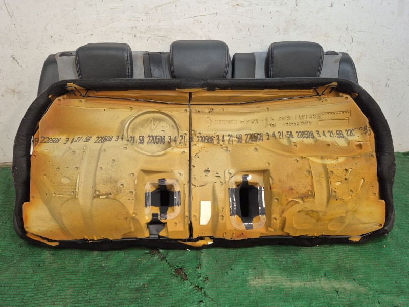 Recambio de juego asientos completo para renault laguna iii (bt0/1) 2.0 dci gt (bt11, bt1e, bt1n) referencia OEM IAM   