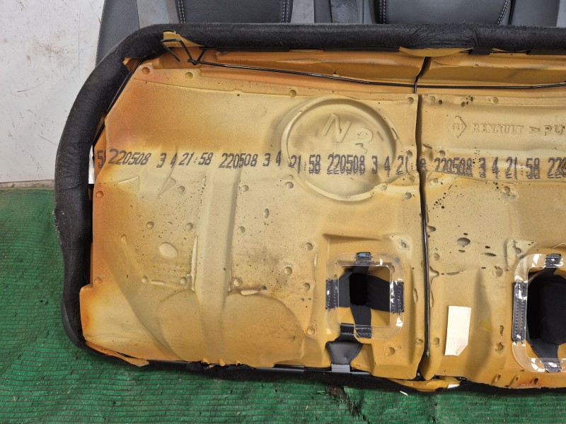 Recambio de juego asientos completo para renault laguna iii (bt0/1) 2.0 dci gt (bt11, bt1e, bt1n) referencia OEM IAM   