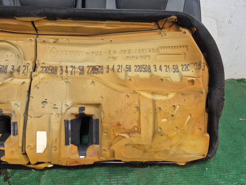 Recambio de juego asientos completo para renault laguna iii (bt0/1) 2.0 dci gt (bt11, bt1e, bt1n) referencia OEM IAM   