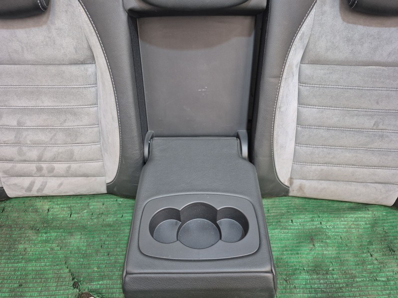 Recambio de juego asientos completo para renault laguna iii (bt0/1) 2.0 dci gt (bt11, bt1e, bt1n) referencia OEM IAM   