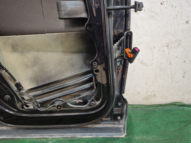 Recambio de puerta delantera izquierda para volkswagen tiguan (5n_) 2.0 tdi referencia OEM IAM   