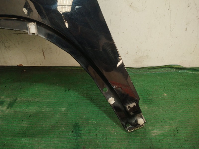 Recambio de aleta delantera izquierda para volkswagen tiguan (5n_) 2.0 tdi referencia OEM IAM   