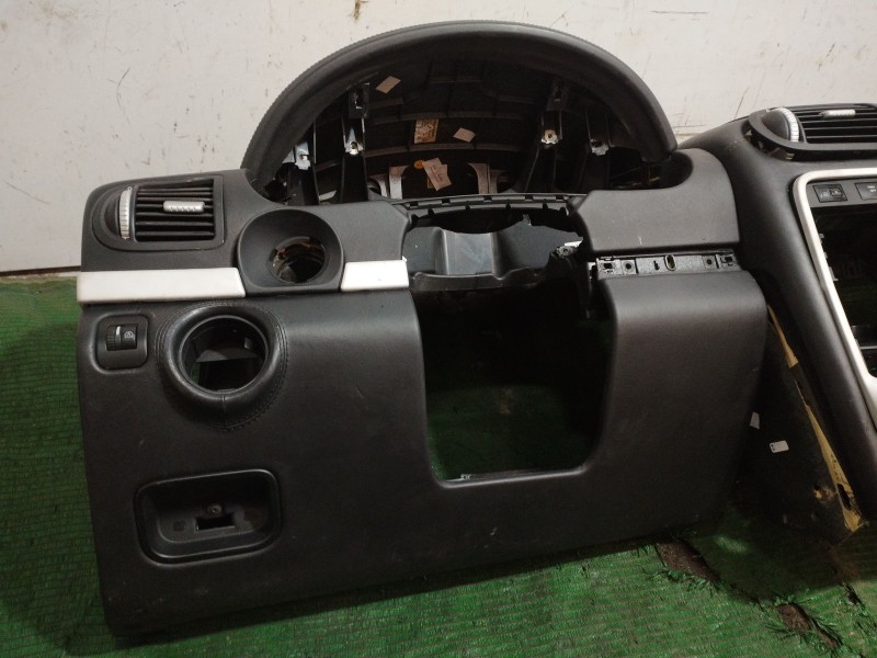 Recambio de salpicadero para porsche cayenne (9pa) turbo 4.5 referencia OEM IAM   