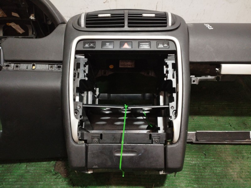 Recambio de salpicadero para porsche cayenne (9pa) turbo 4.5 referencia OEM IAM   