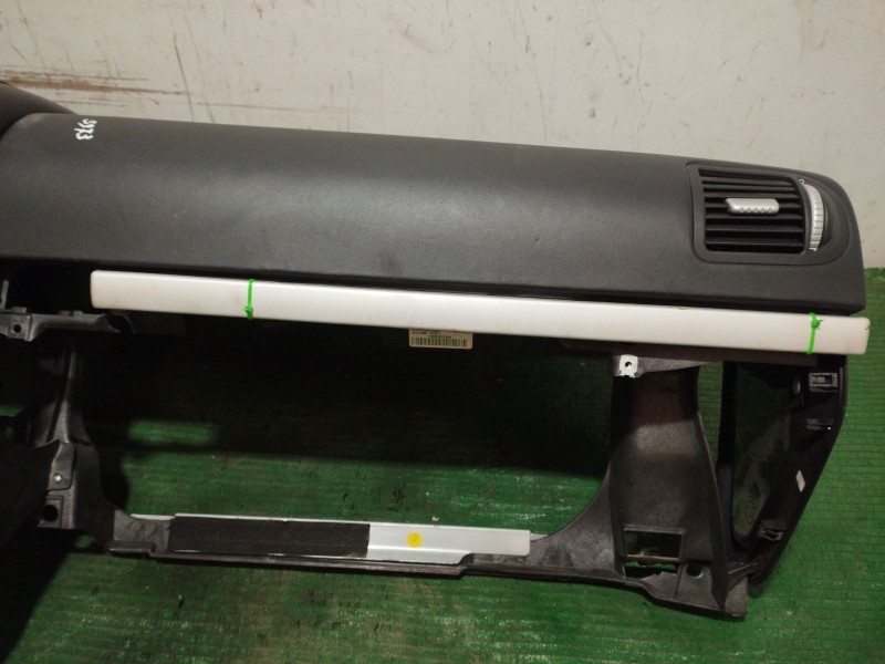 Recambio de salpicadero para porsche cayenne (9pa) turbo 4.5 referencia OEM IAM   