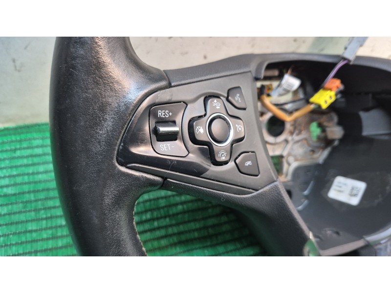 Recambio de volante para opel astra k (b16) 1.6 cdti (68) referencia OEM IAM   